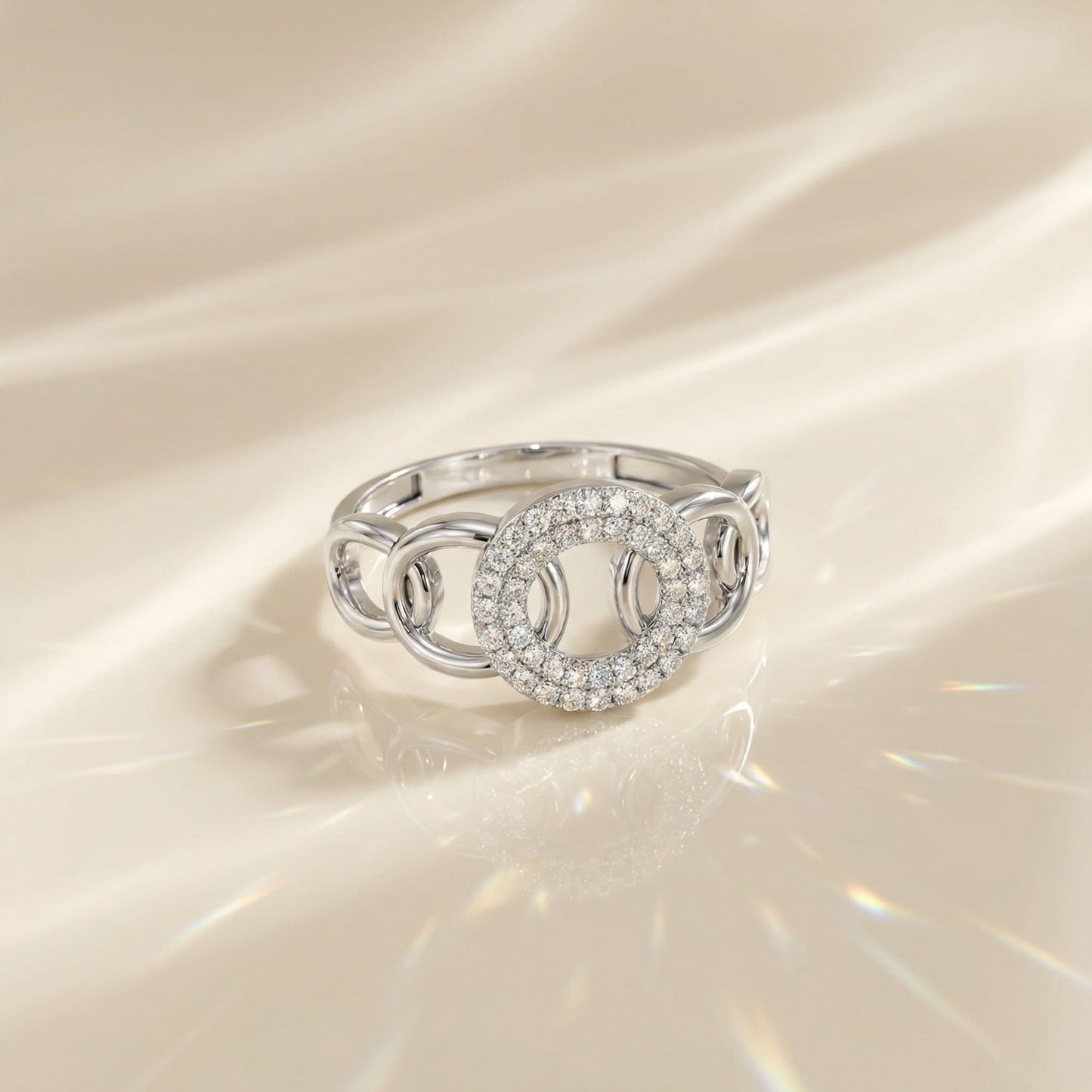 14K White Gold Natural Diamonds Oval Chain Link Ring