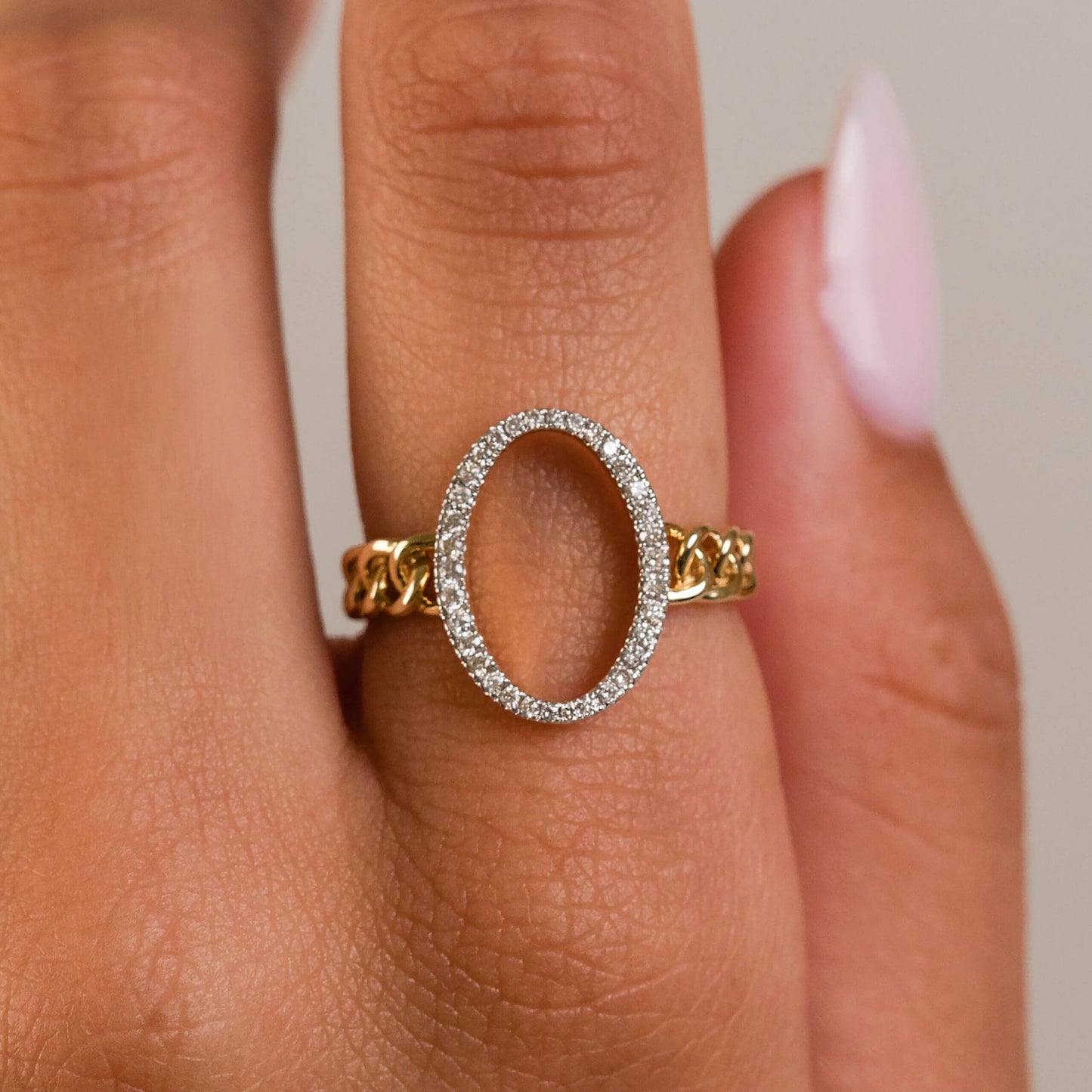 14K Yellow Gold Natural Diamonds Open Oval Chain Ring